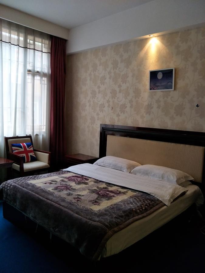 Emeishan Moon Bay Hotel Εξωτερικό φωτογραφία