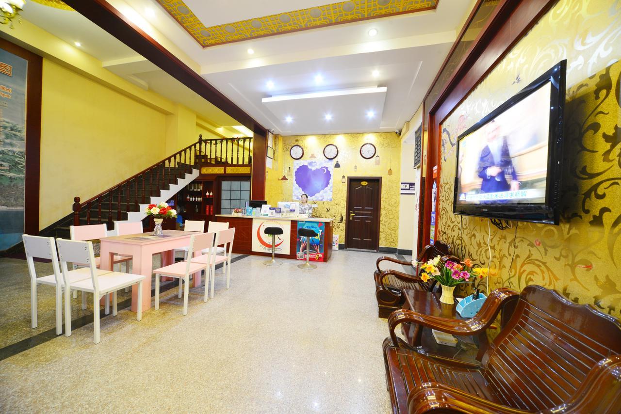 Emeishan Moon Bay Hotel Εξωτερικό φωτογραφία