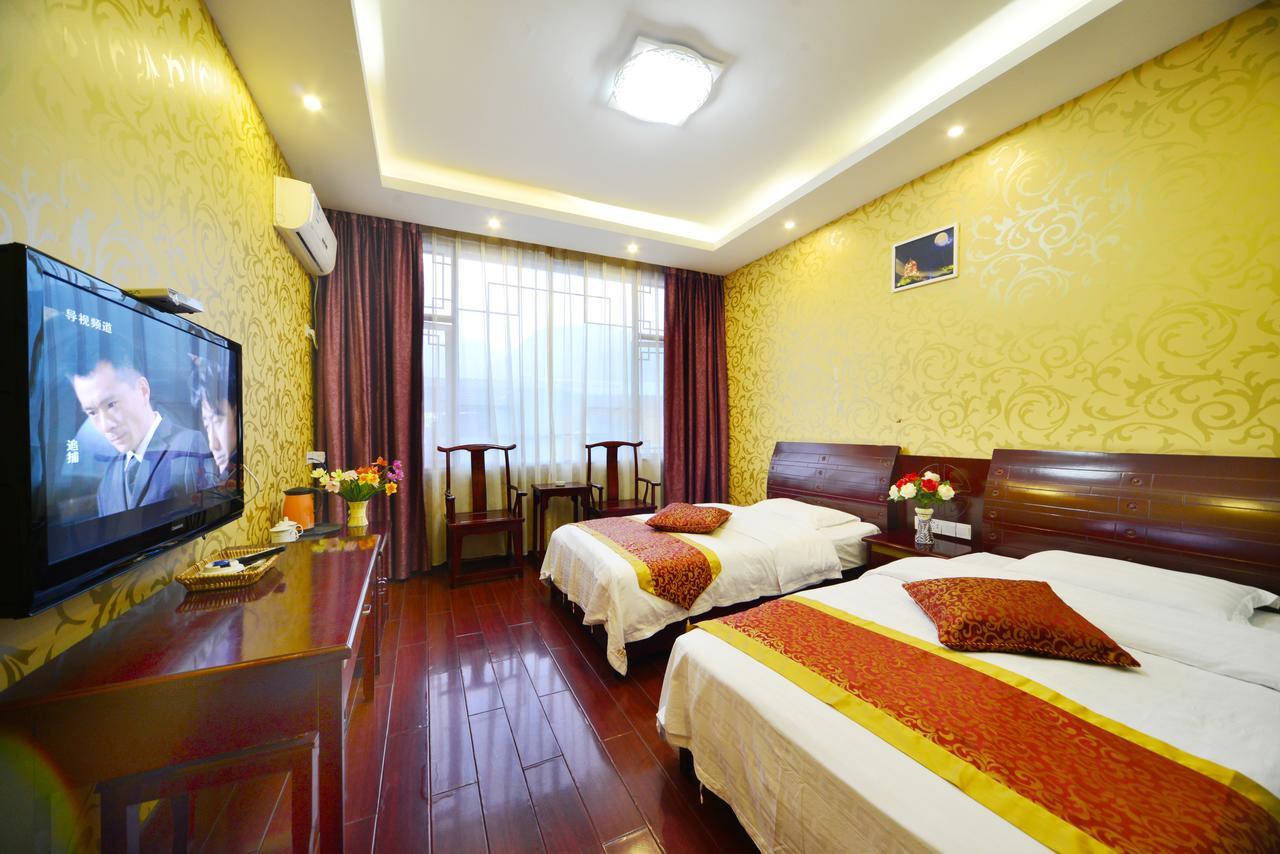 Emeishan Moon Bay Hotel Εξωτερικό φωτογραφία