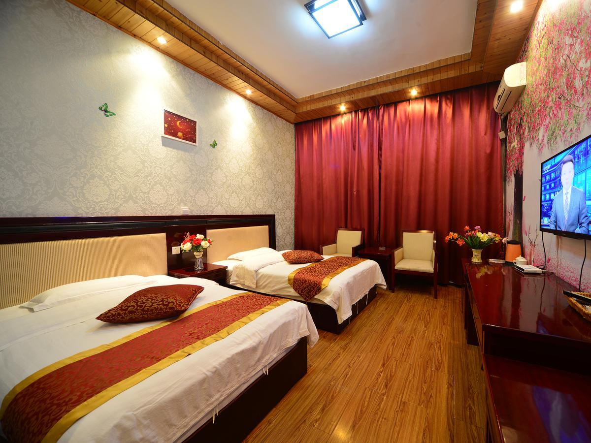 Emeishan Moon Bay Hotel Εξωτερικό φωτογραφία